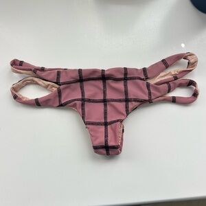 Acacia bottoms in small